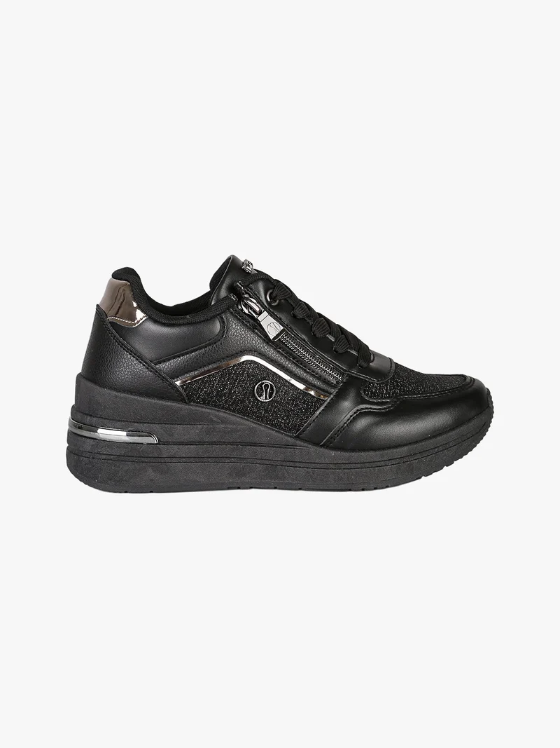 Sneakers donna in ecopelle con zeppa e dettagli brillantinati - nero