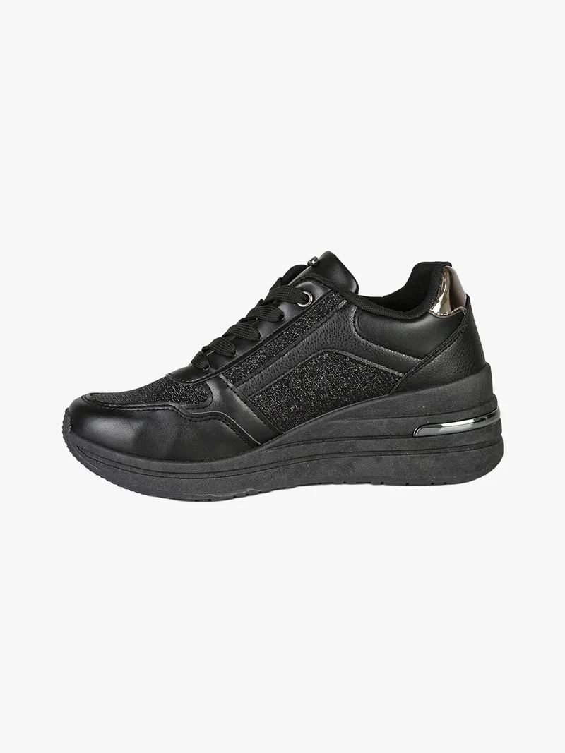 Sneakers donna in ecopelle con zeppa e dettagli brillantinati - nero