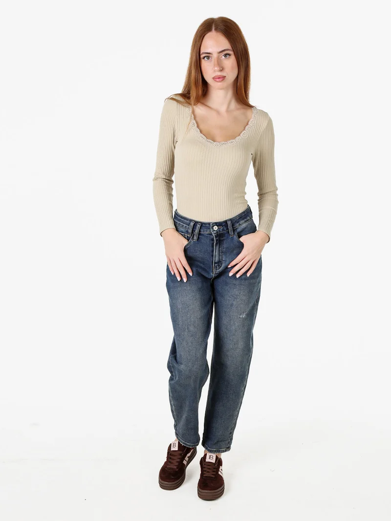 Top body da donna in maglia con maniche lunghe e scollo di pizzo - beige