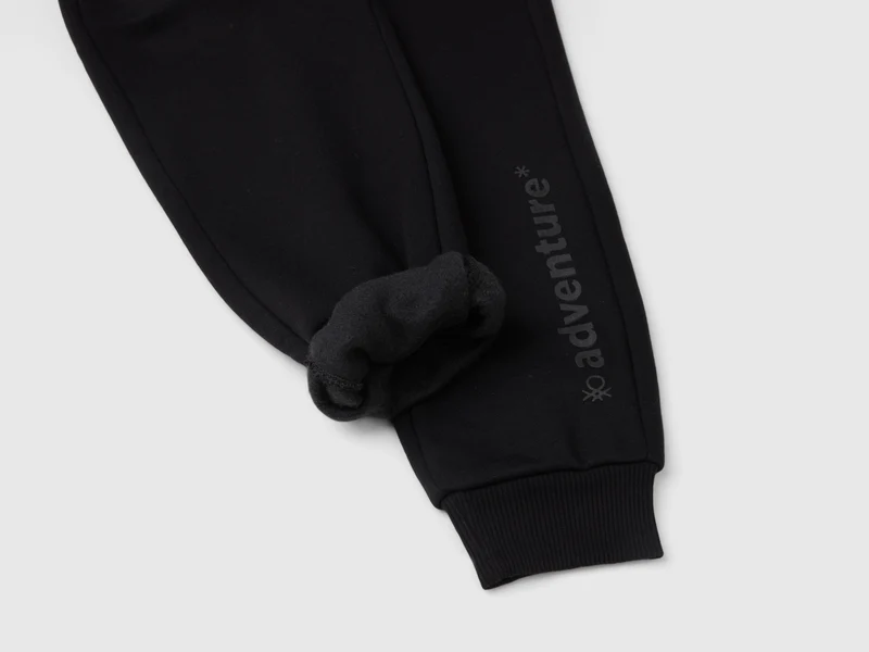 Warme Sweatstoffhose mit Print