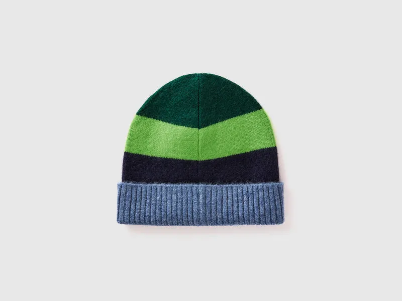 Mütze mit Multicolor-Streifen
