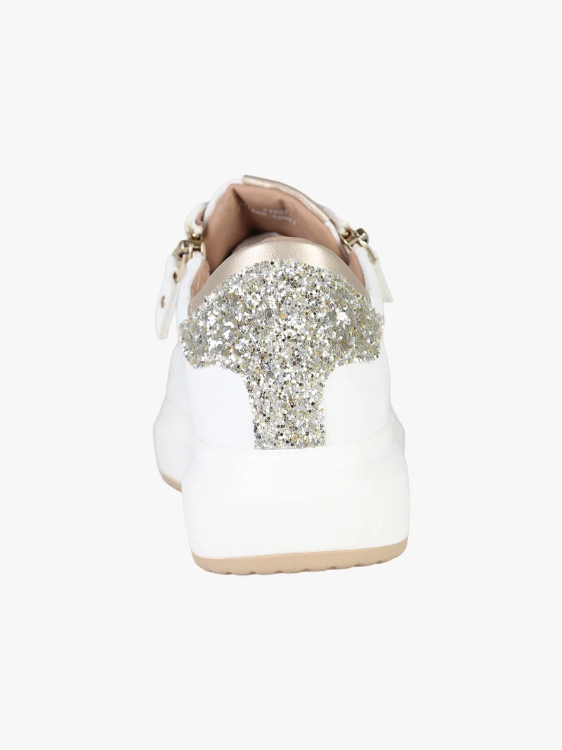 Sneakers basse donna con platform e dettaglio glitter - bianco