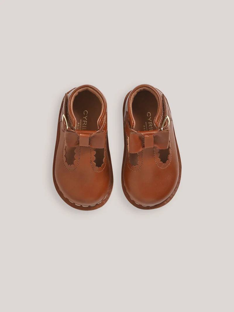 Baby-Spangenschuhe aus Leder mit Zierschleife