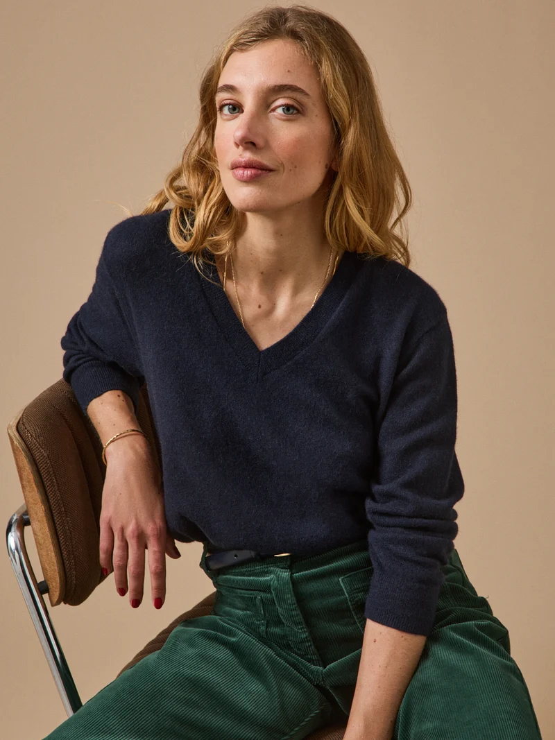 Damenpullover mit V-Ausschnitt - Cashmere-Kollektion