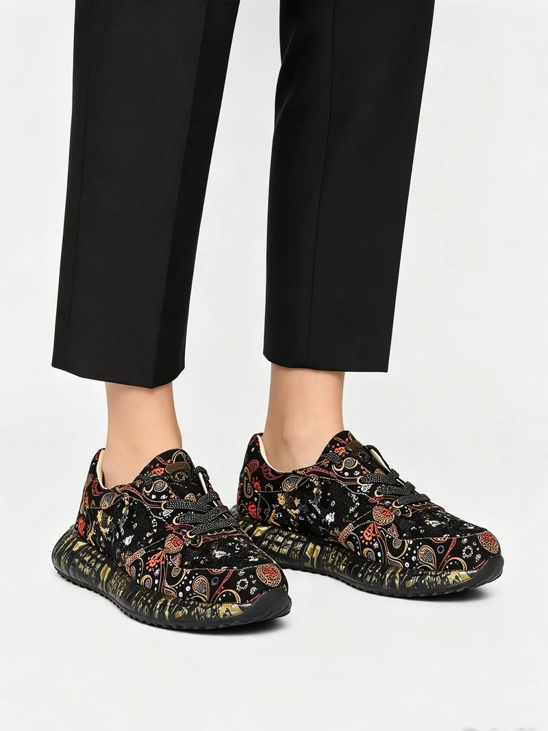 BURTON 05 Sneakers donna in pelle con stampe e paillettes - nero