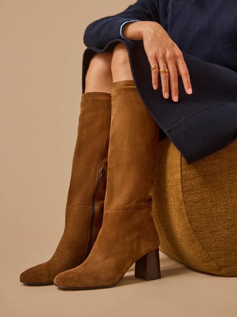 Damen-Stiefel mit Absatz aus Veloursleder