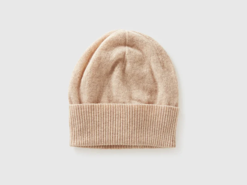 Beige Mütze aus reiner Merinowolle