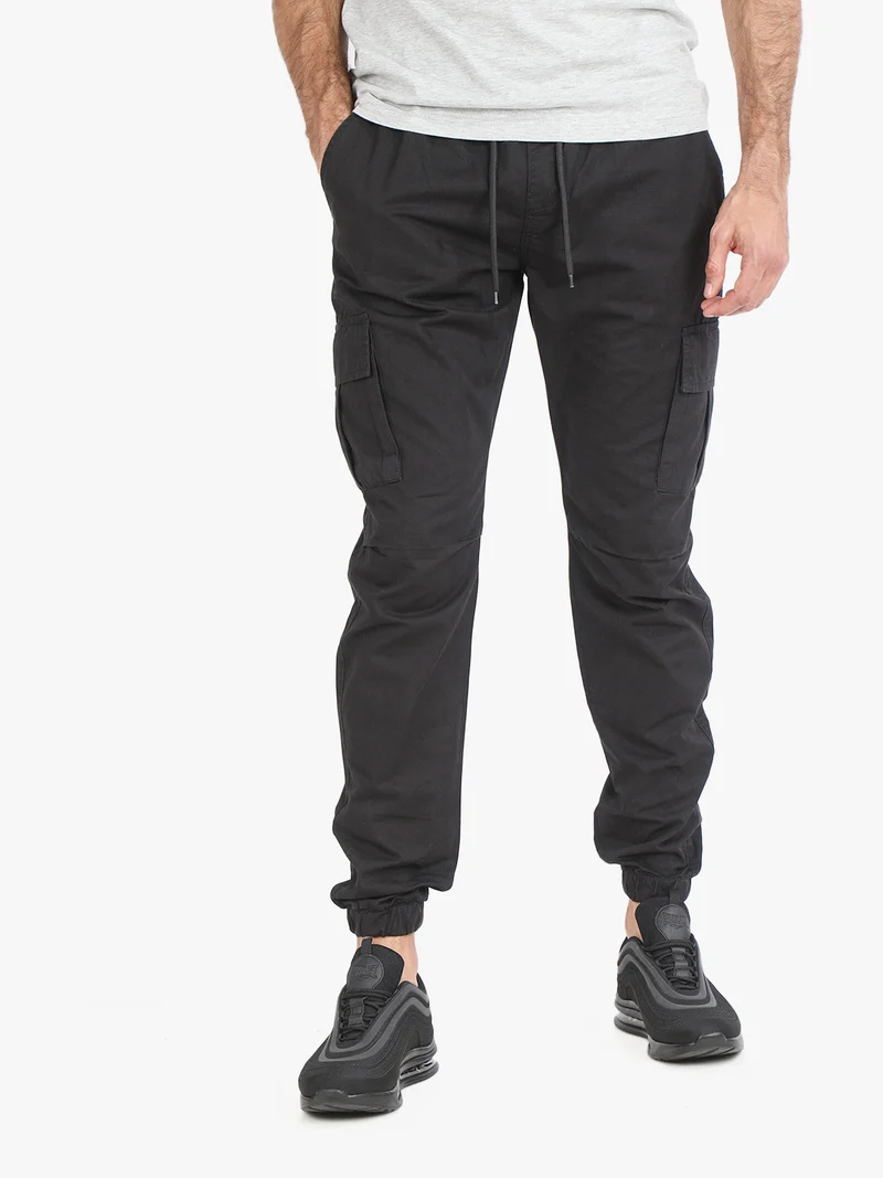 Pantaloni da uomo con tasconi e coulisse - nero