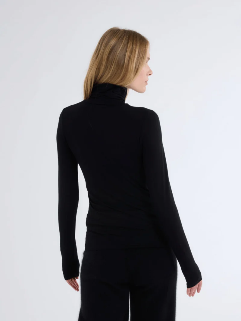 Rollkragenpullover