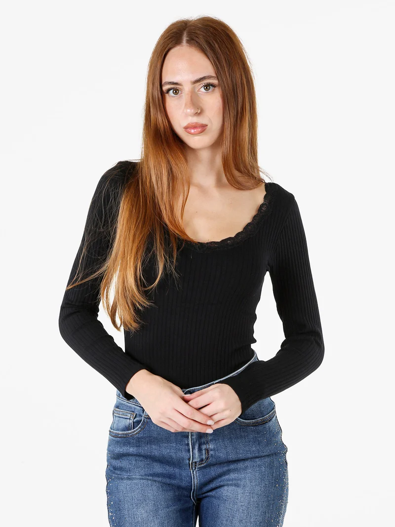 Top body da donna in maglia con maniche lunghe e scollo di pizzo - nero