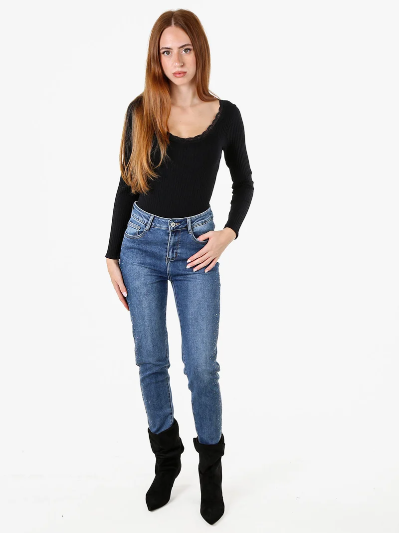 Top body da donna in maglia con maniche lunghe e scollo di pizzo - nero