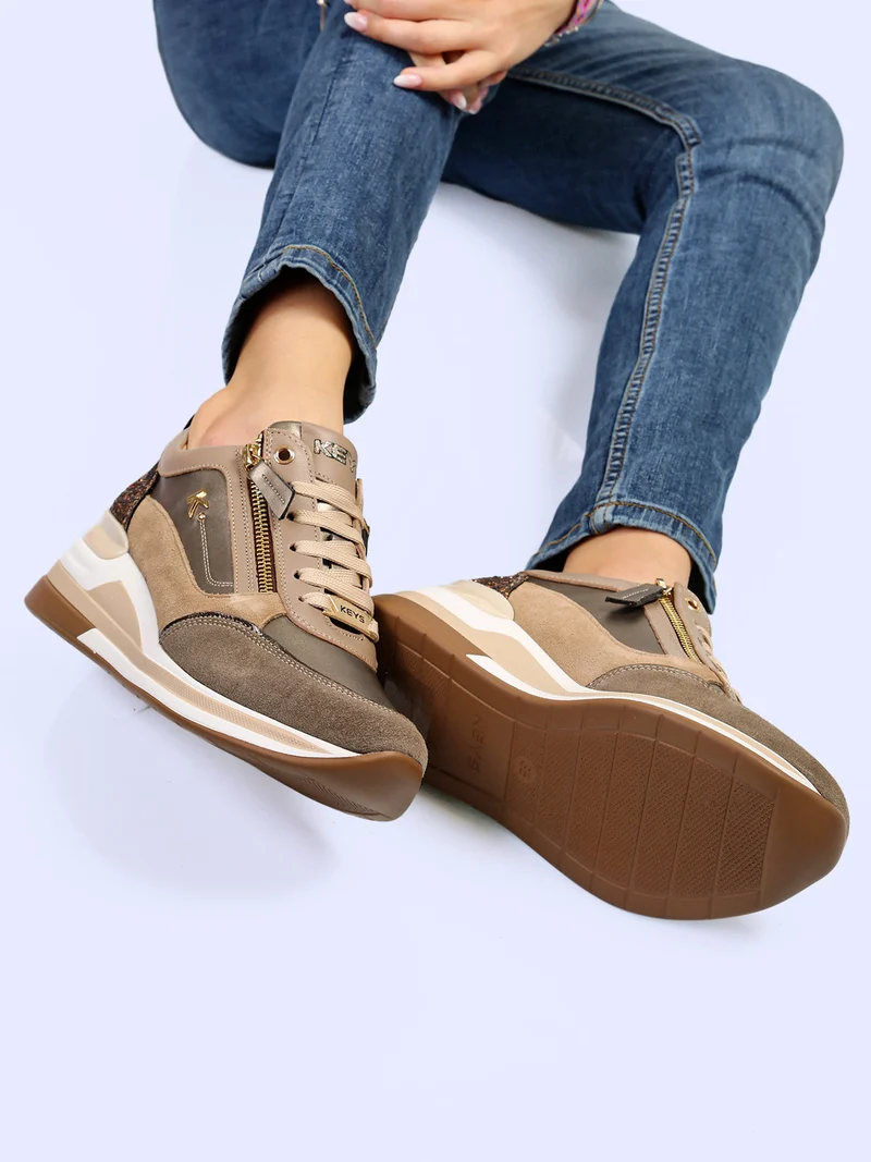 Sneakers donna in pelle con zeppa - taupe