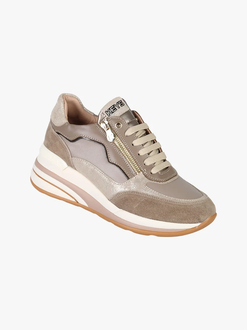 Sneakers donna in pelle con zeppa - sabbia