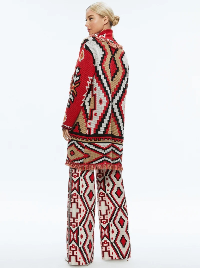 ASTRID LANGE STRICKJACKE