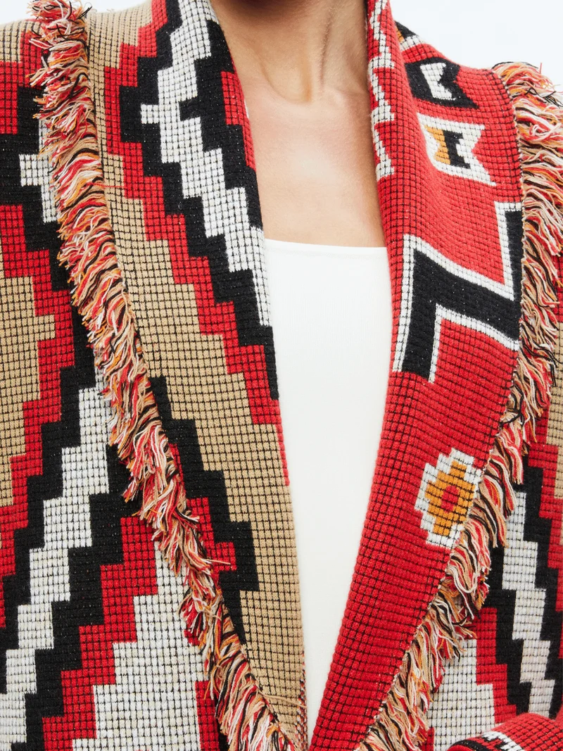 ASTRID LANGE STRICKJACKE