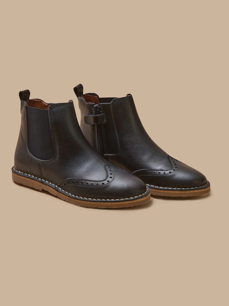 Mädchen-Boots mit Blütenkappe aus Leder