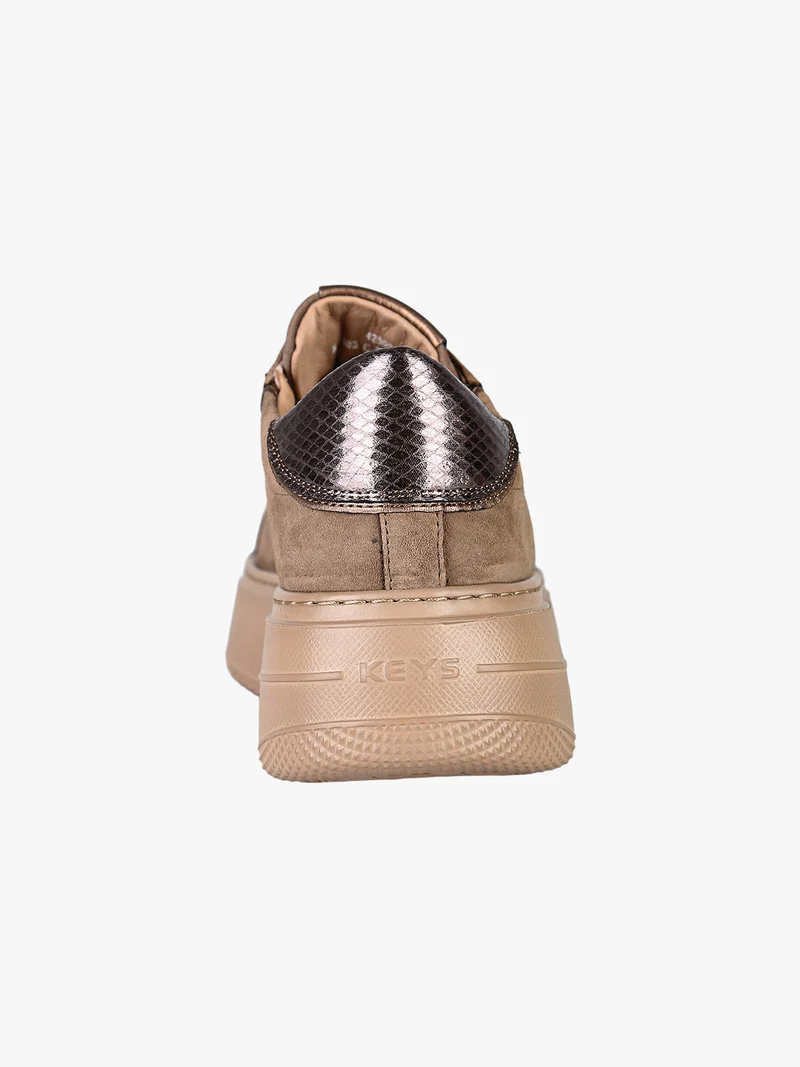 Sneakers donna in pelle scamosciata con platform - marrone
