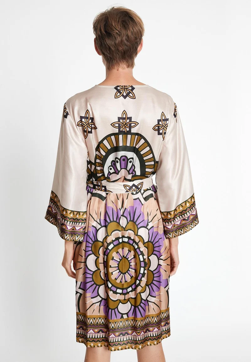 Seidenkimono Lafora