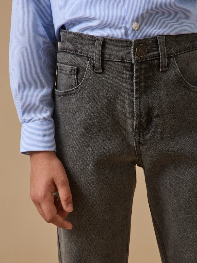 Jungenhose aus Denim, locker geschnitten