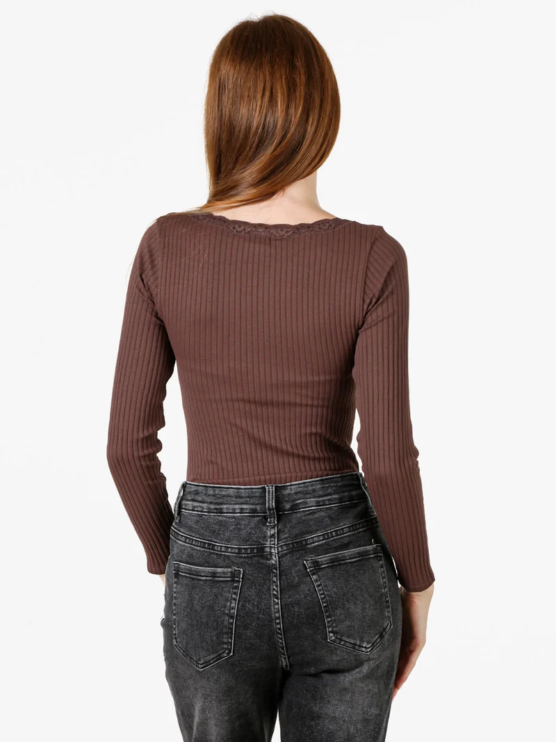 Top body da donna in maglia con maniche lunghe e scollo di pizzo - moro