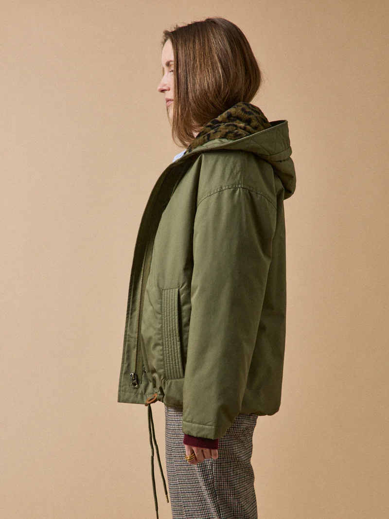 Kurzer Damen-Parka mit Webpelz-Futter