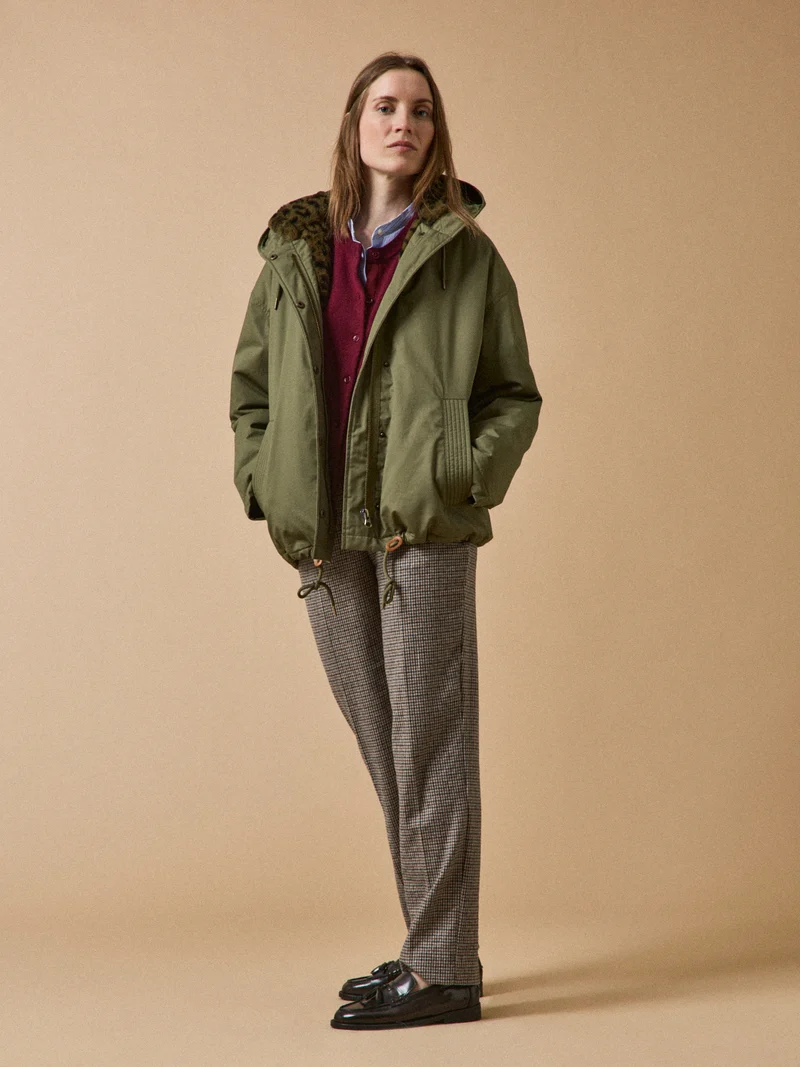 Kurzer Damen-Parka mit Webpelz-Futter