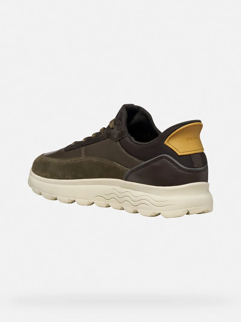 SPHERICA PLUS Sneakers slip in da uomo con dettagli in pelle - caffè