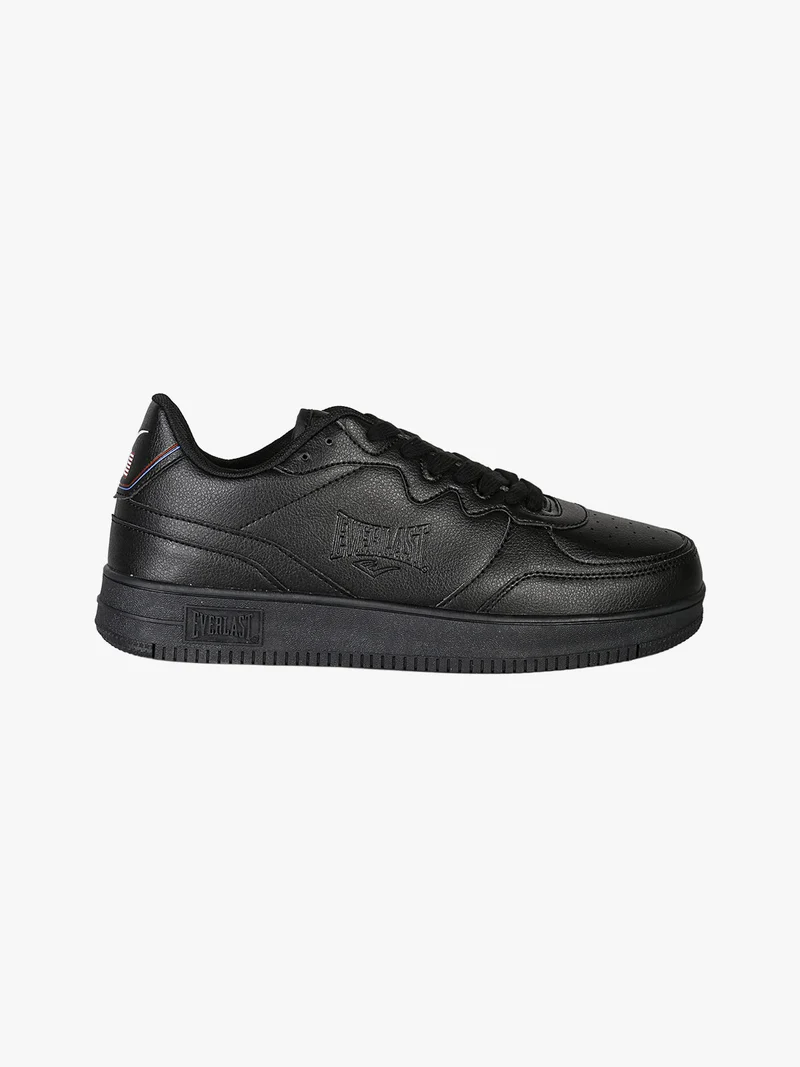 Sneakers stringate da uomo - nero