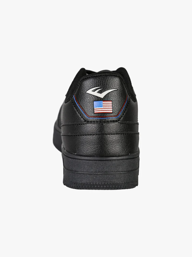 Sneakers stringate da uomo - nero
