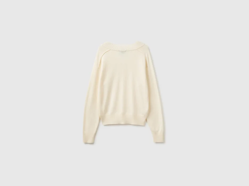 Weicher V-Ausschnitt-Pullover