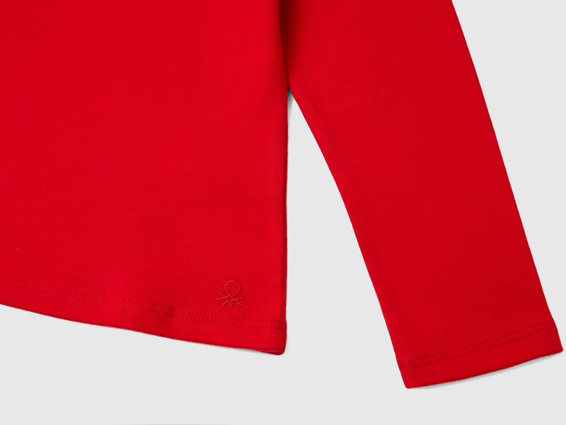 Warmes Rollkragen-T-Shirt aus Baumwolle