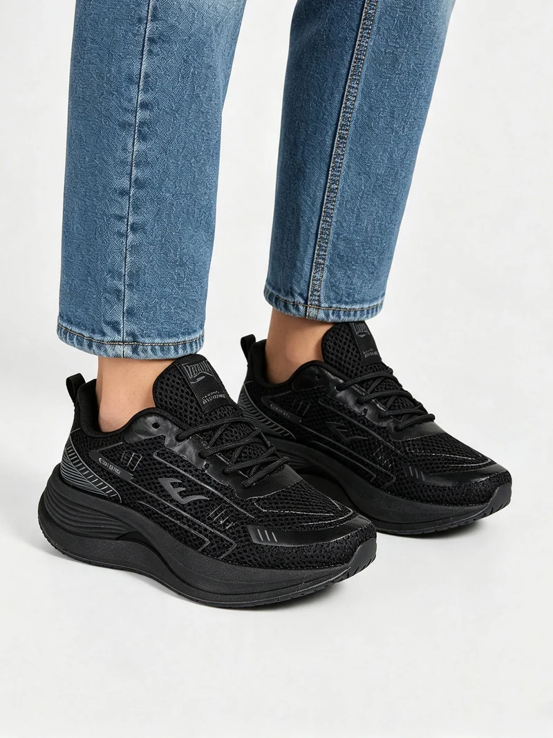 Sneakers sportive da donna in tessuto con suola alta - nero