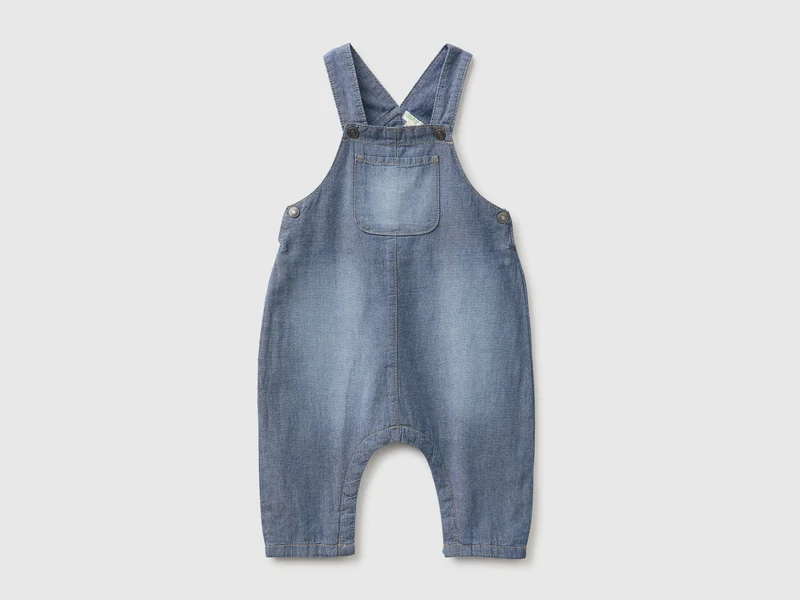 Chambray-Latzhose im Baggy Fit