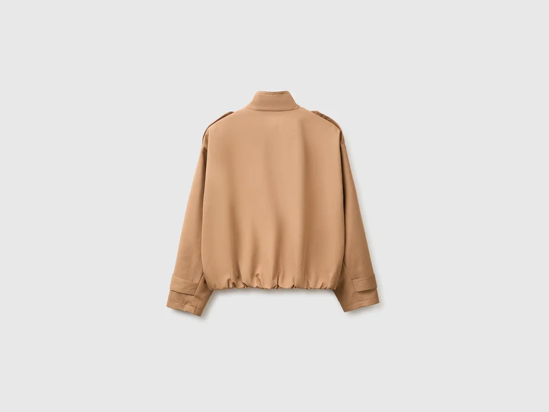 Kurzer zweireihiger Blazer