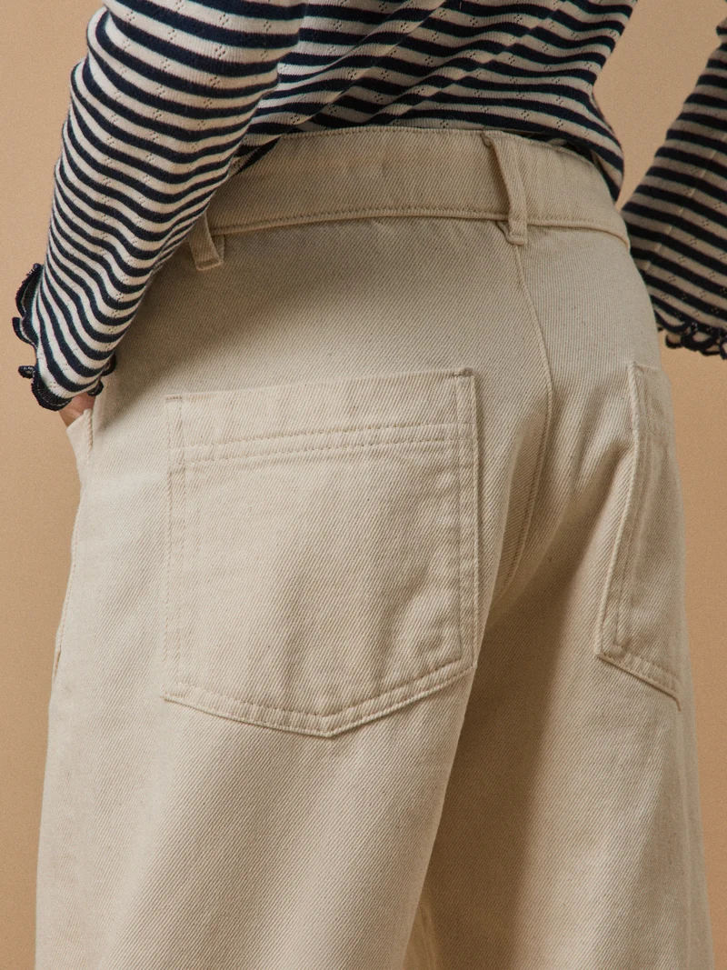 Mädchenhose, gerade geschnitten, aus Denim