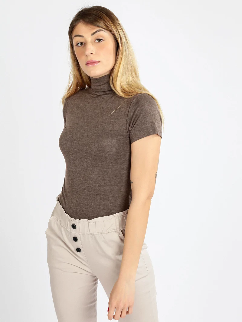 T-shirt dolcevita da donna in tinta unita - marrone