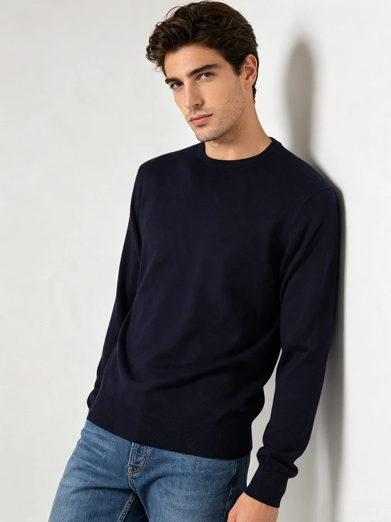 Pullover da uomo in maglia con scollo tondo - blu scuro