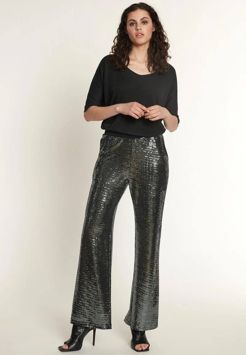 Night-Out Hose Ofyna