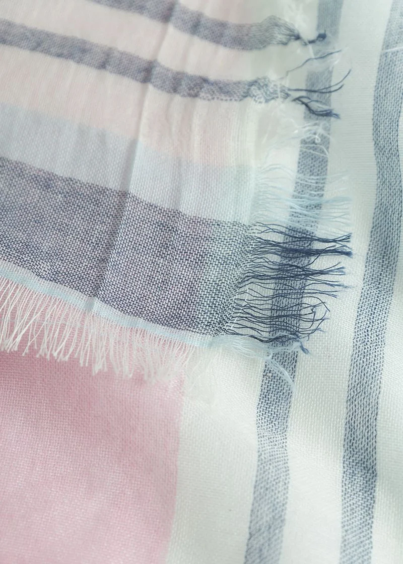 JACQUARD SQUARE COTTON/POLYACRYLIC