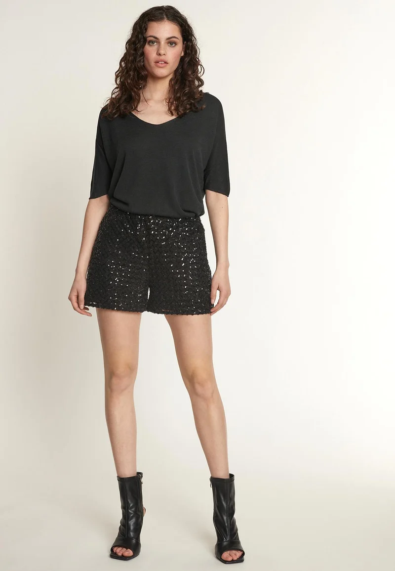 Night-Out Shorts Odyra