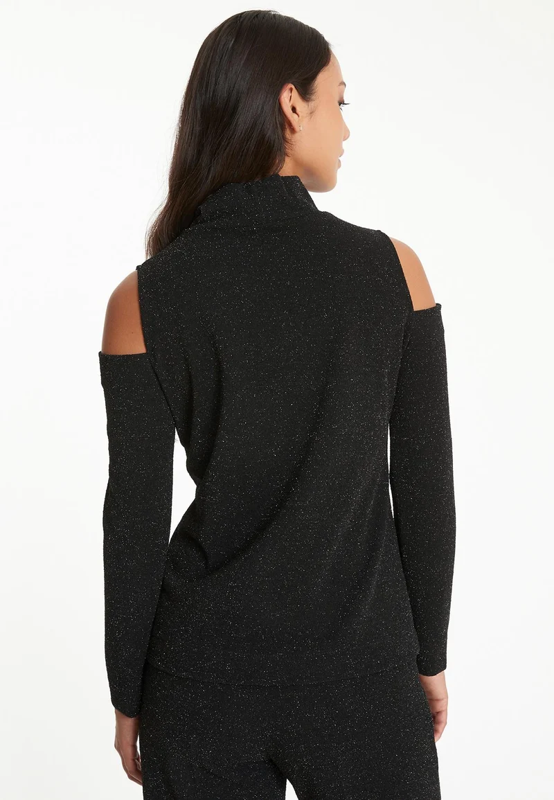 Cut-Out Top Tarosa