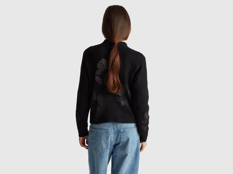 Pullover mit Blumen-Inlay