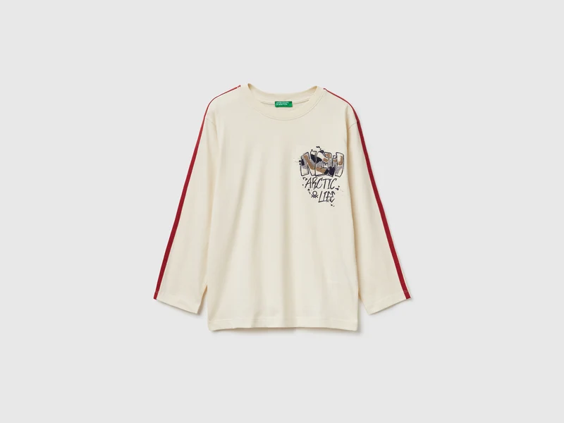 T-Shirt mit Graffiti-Print