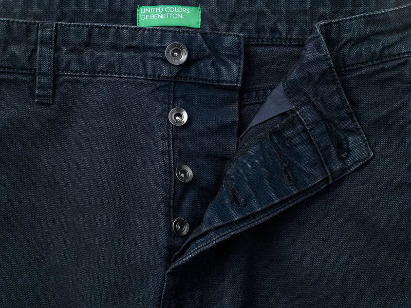 Straight-Fit-Chinos