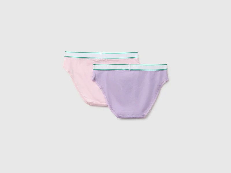 Zwei Slips mit Logo-Gummizug