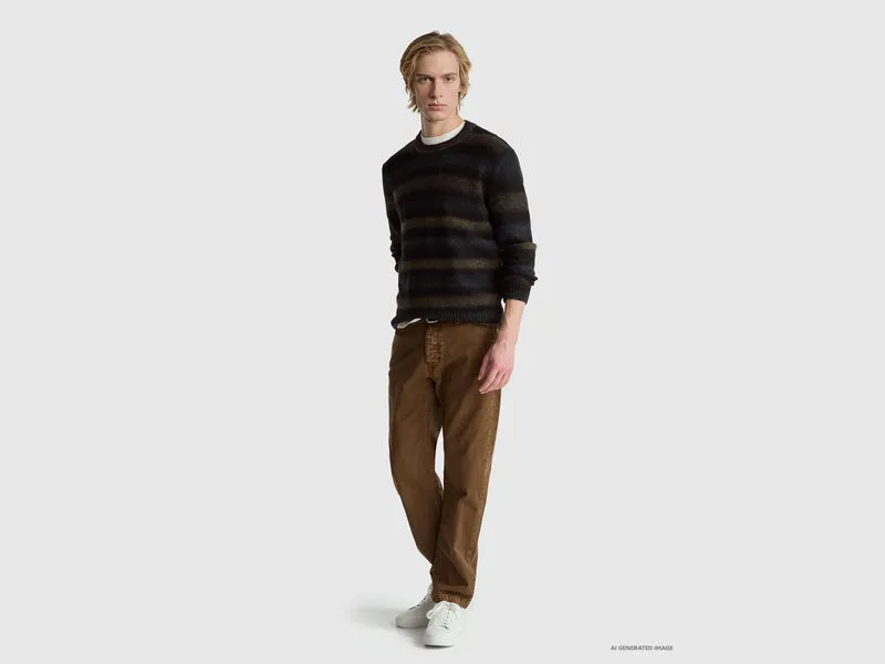Straight-Fit-Chinos