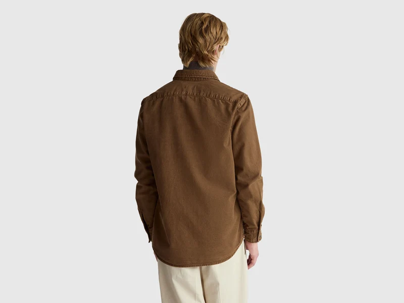 Slim Fit-Hemd aus 100 % Baumwolle