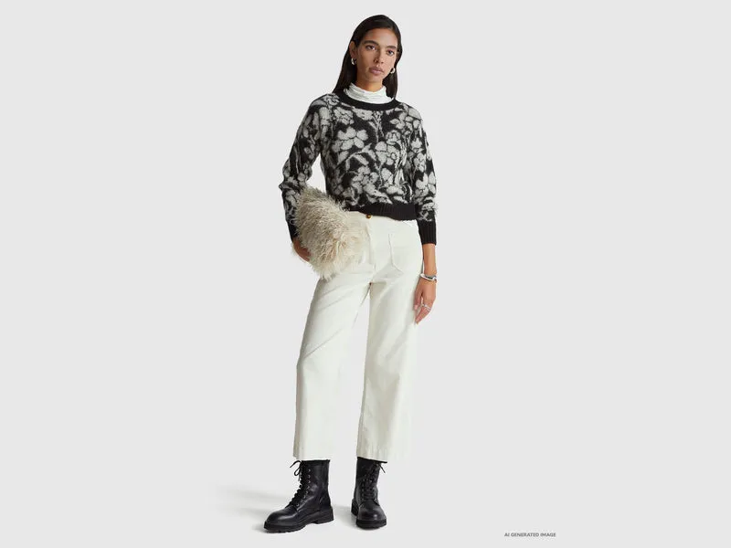 Pullover mit Blumenmuster