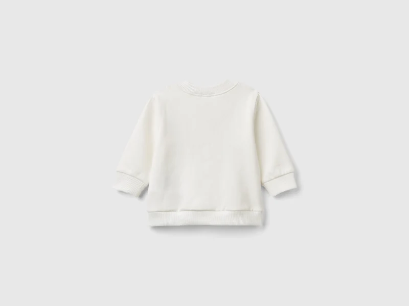 Warmer Sweater mit Tierchen-Druck