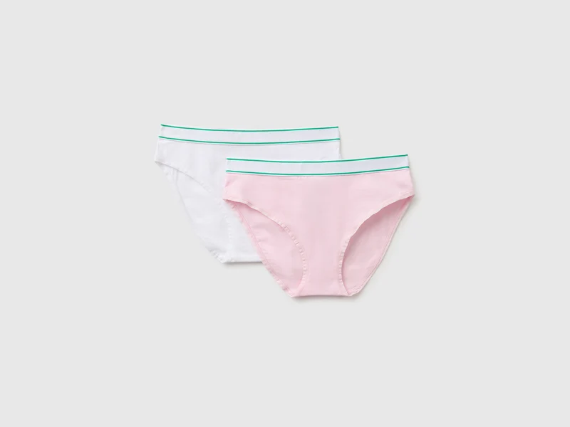 Zwei Slips mit Logo-Gummizug